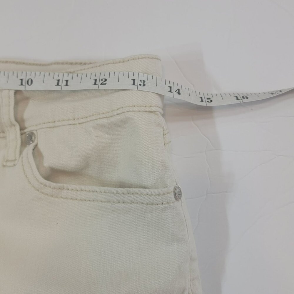 Code Bleu Bermuda Shorts, Women 6P, Cream, Denim, 5 Pocket Design, Low Rise, EUC - Picture 8 of 11